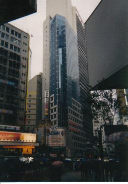 HKong01.jpg (17820 バイト)