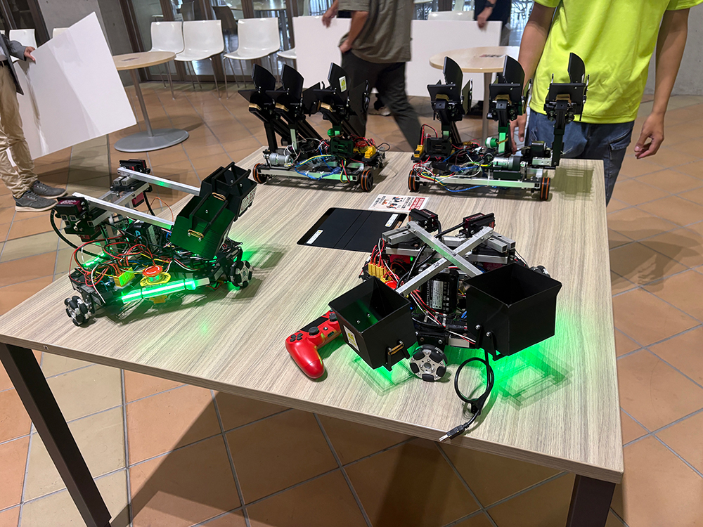九州夏ロボコンに出場した九州産業大学ロボット工房のロボット