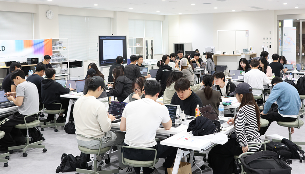 国際共創プログラム「Global Exchange Project 2026 Discover World CAMP」に取り組む理工学部の学生