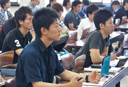 経済学科(昼間主コース)